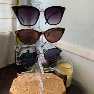 sunglasses with stand